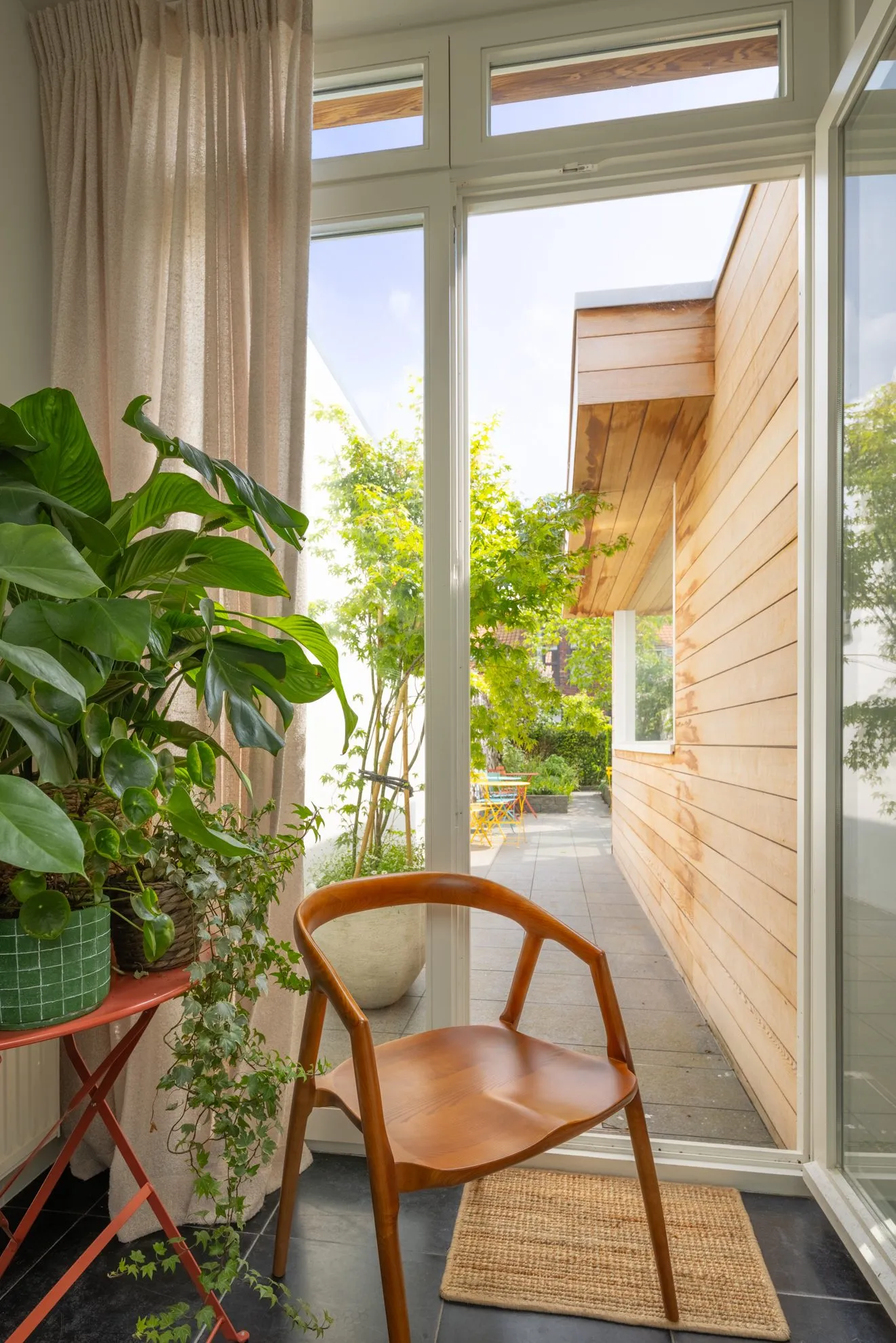 A quiet lounge corner at the back of the garden